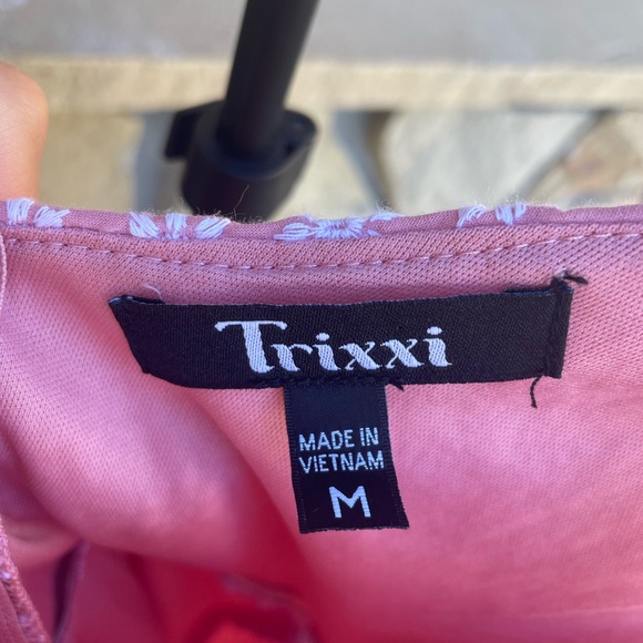 Vintage style pink embroidered flare sundress - Picture 10 of 11